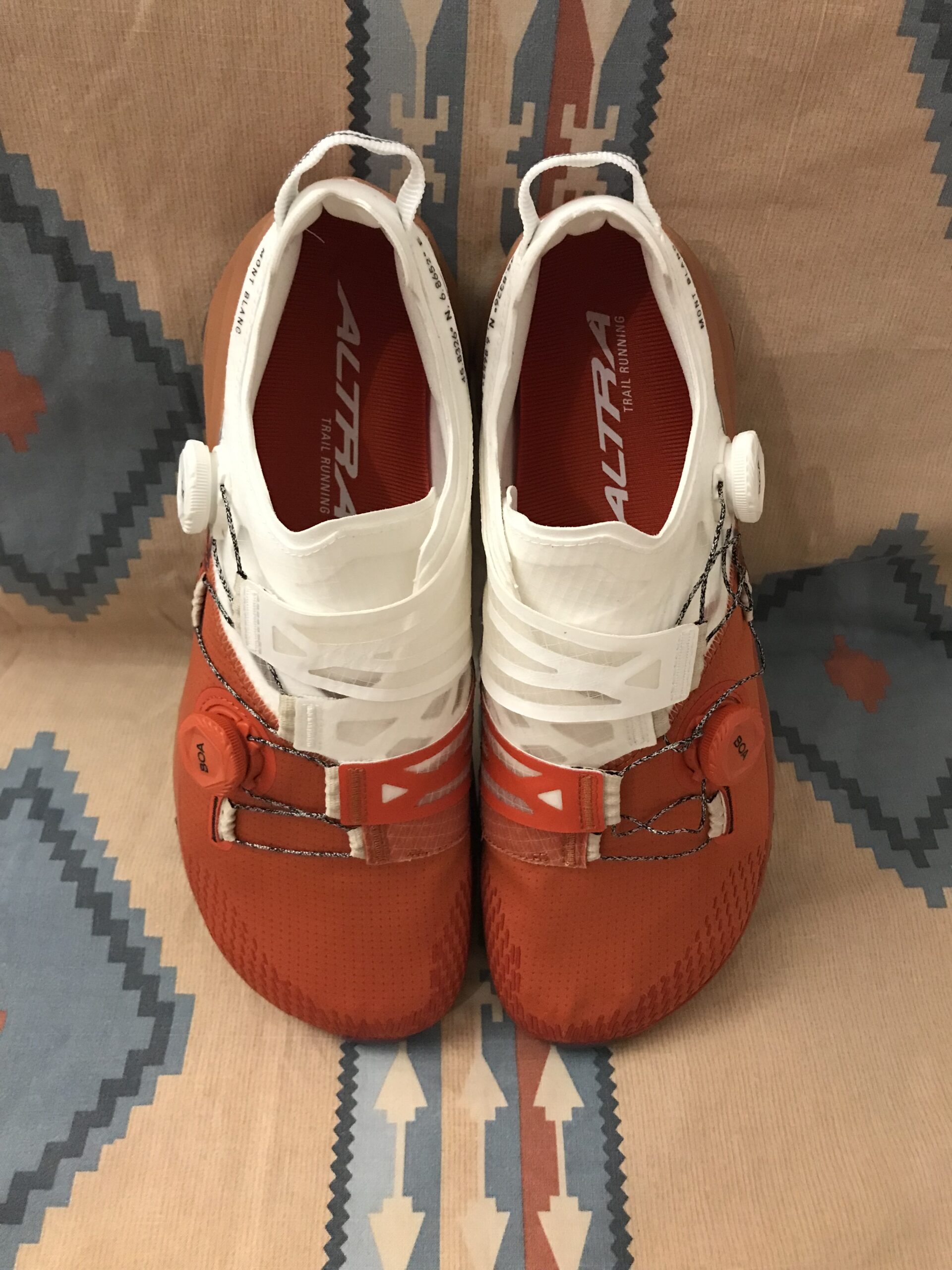 Présentation de la chaussure d&rsquo;ultratrail Mont Blanc Boa Altra 2022 VS Cyclone La Sportiva